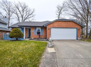 8284 Hunters Halt Ct, Huber Heights, OH 45424