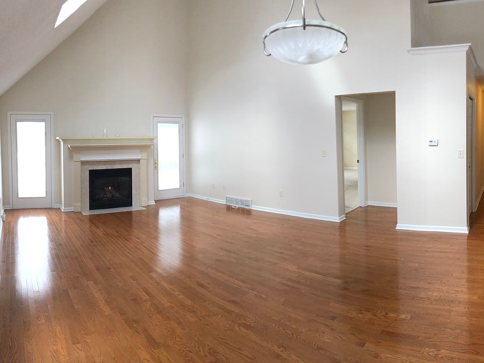 99 Lord Byron Ln, Williamsville, NY 14221 | Zillow