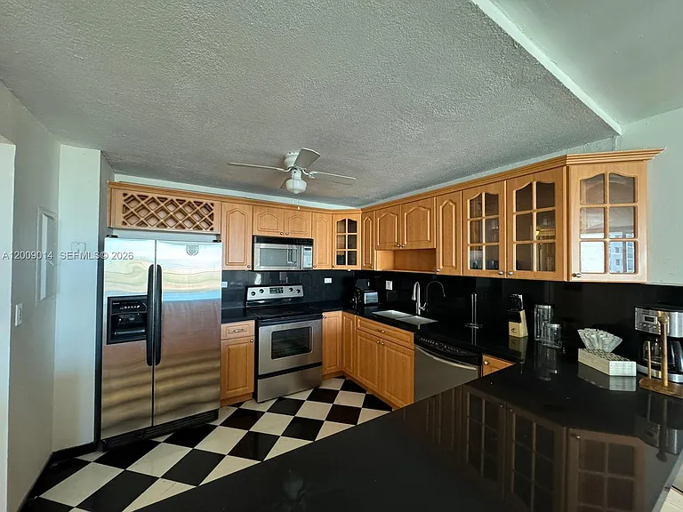 18151 NE 31st Ct #1408 — Photo 7