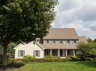 43 Field Ln, Lititz, PA 17543