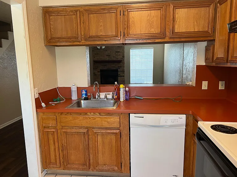 1804 Marguerite St #1804 — Photo 7