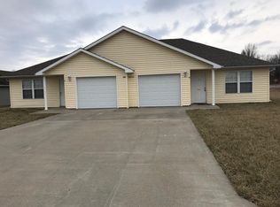 180 SE 1171 APT B, Knob Noster, MO 65336
