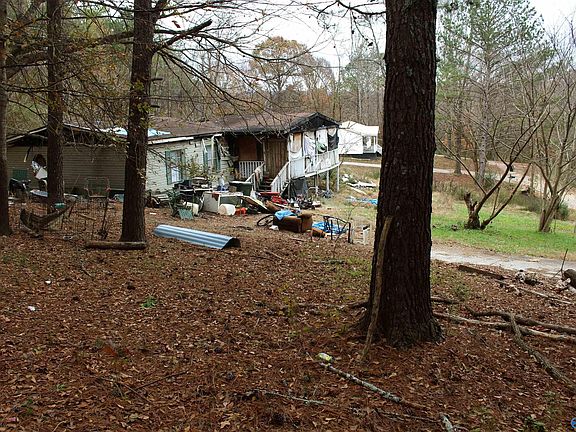 5th image of 255 Noles Dr