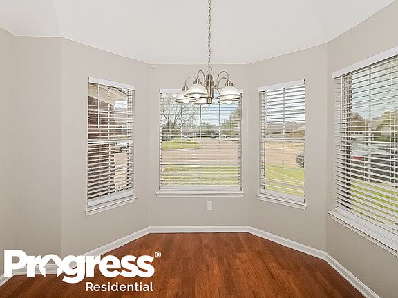 5th image of 5908 Alexandria Ln