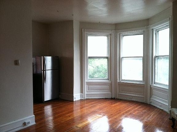 2nd image of 904 S 48th St #3REAR