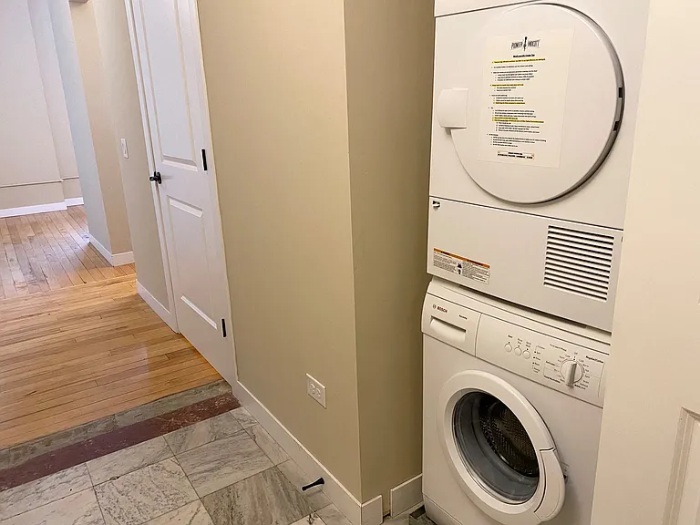 Pioneer Endicott — Photo 171