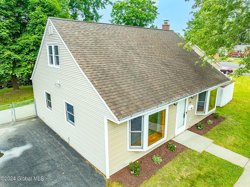 5th image of 44 Bailey Avenue