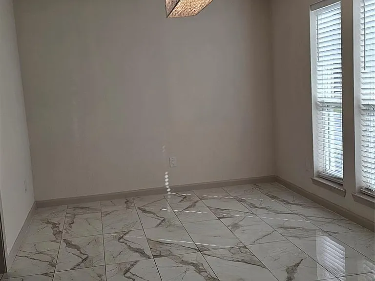 23510 Stratsborough Dr — Photo 15