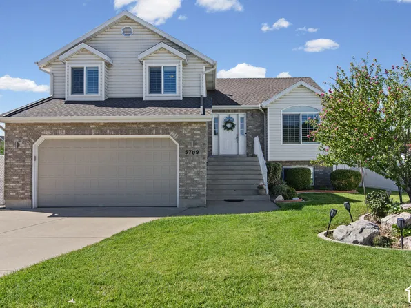 5709 S 2200 W, Roy, UT 84067