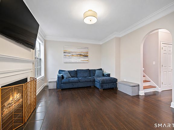 4th image of 44 Cricket Lane