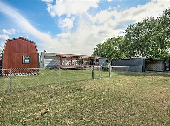 2nd image of 3839 Montego Bay Ct