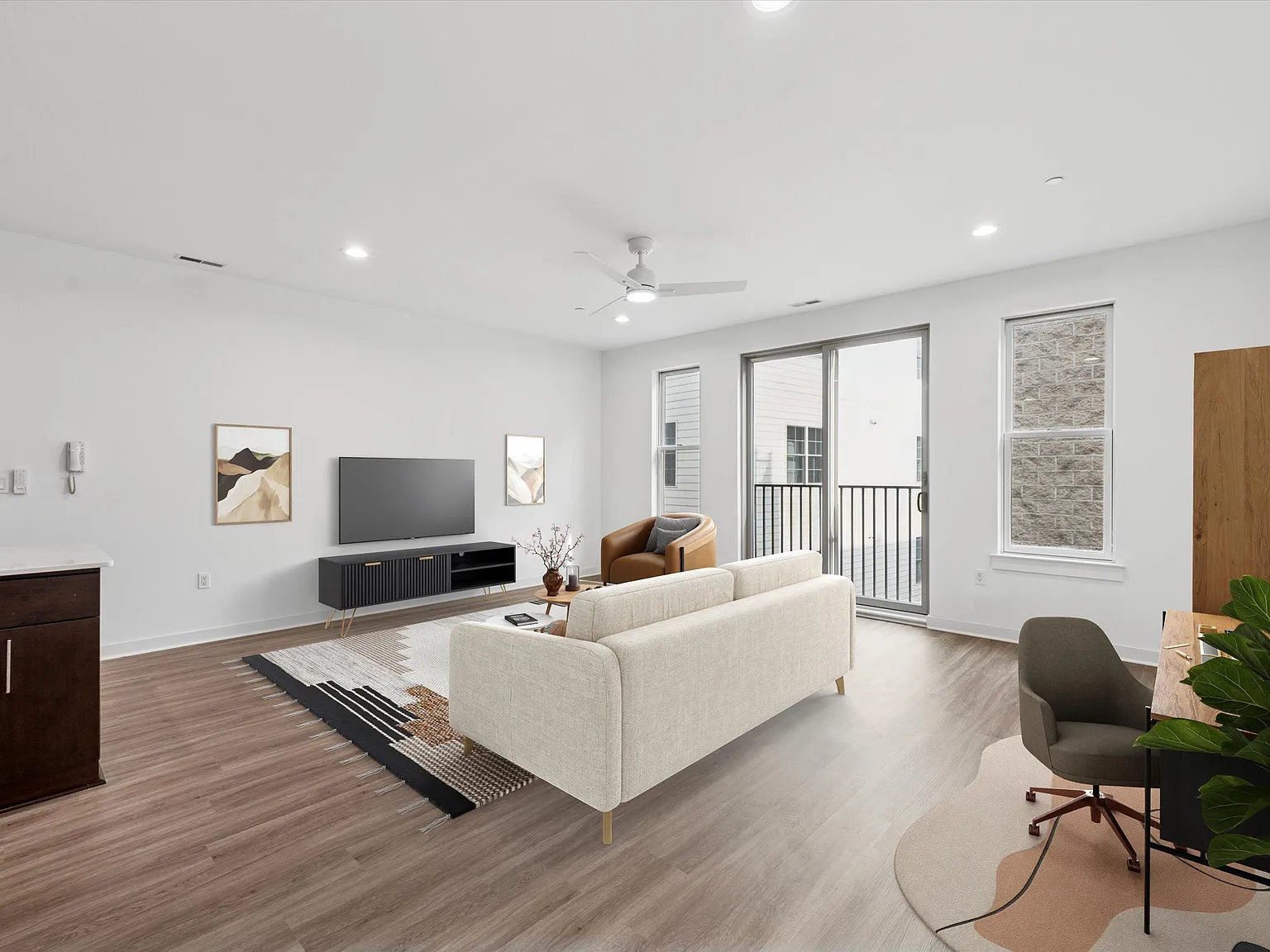 The Residences At 1424 — Photo 3