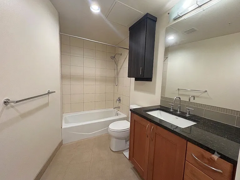 10610 NE 9th Pl #603 — Photo 5