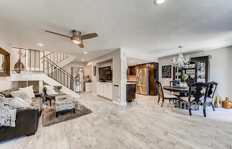671 Ascot Dr — Photo 4