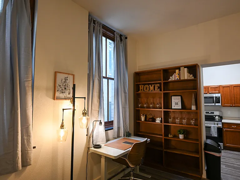 224 1st Ave SW #11 — Photo 4