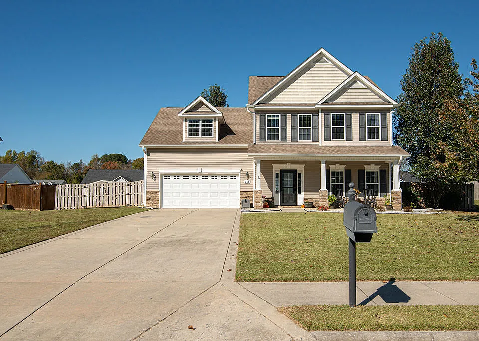 218 Maidstone Dr