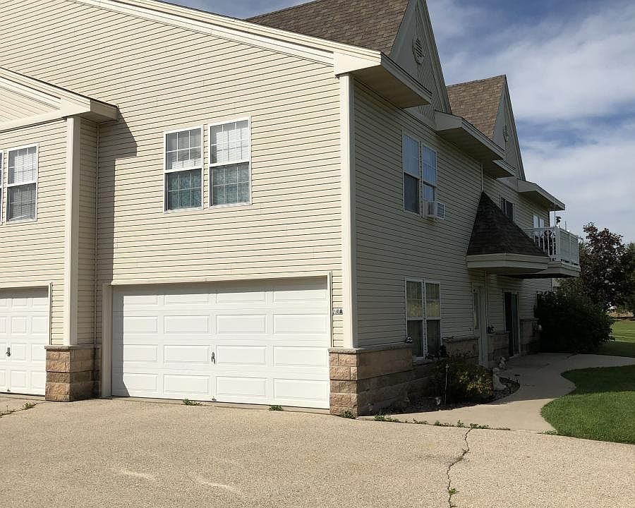 1st image of 230 Linden Ct APT B