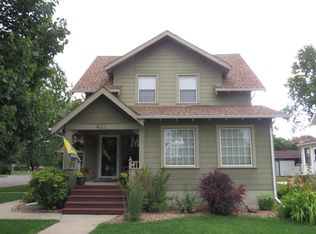 411 N Main St, Groton, SD 57445