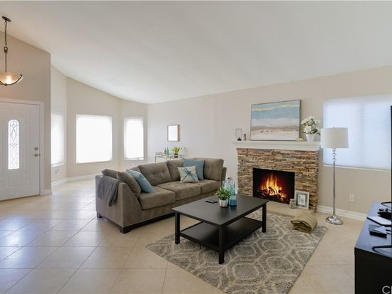 8475 E Foothill St, Anaheim, CA 92808