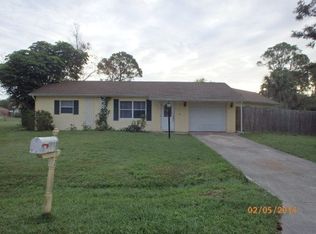 5612 Hickory Dr, Fort Pierce, FL 34950