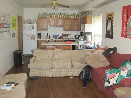 6 bed, 2.0 bath, $6,600 — Photo 3