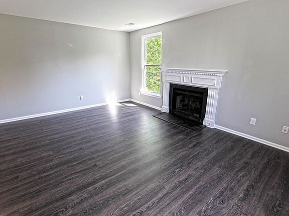 5th image of 7923 Hugh Mullen Dr