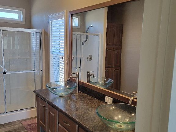 4th image of 5500 Shoshone Dr