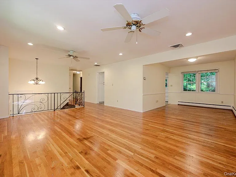 5 Avdon Ln — Photo 3