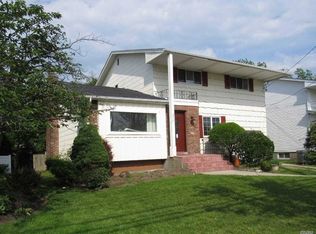 3375 Milburn Ave, Baldwin, NY 11510