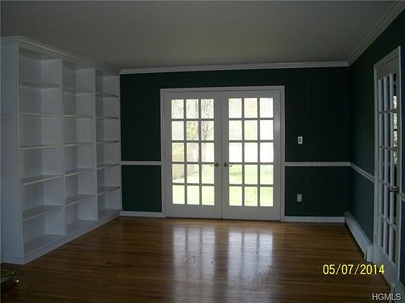 4th image of 3195 Radcliffe Dr