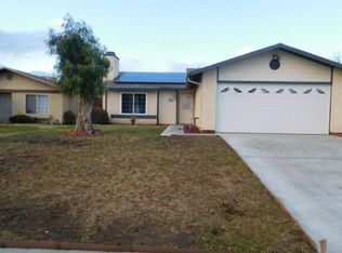 1904 Magdelena Ave, Bakersfield, CA 93307