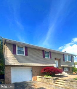 3994 Charles Dr, Danielsville, PA, 18038