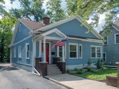 1212 E Main St, Kalamazoo, MI, 49048