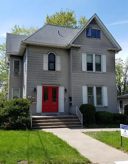 242 N Main St — Photo 11