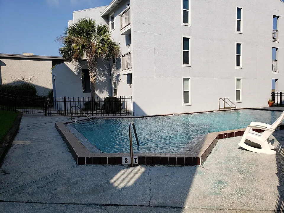 3200 S Fletcher Ave #D2