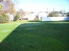 3rd image of 633 Paden St