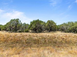 101 Diamantes Dr, Liberty Hill, TX 78642
