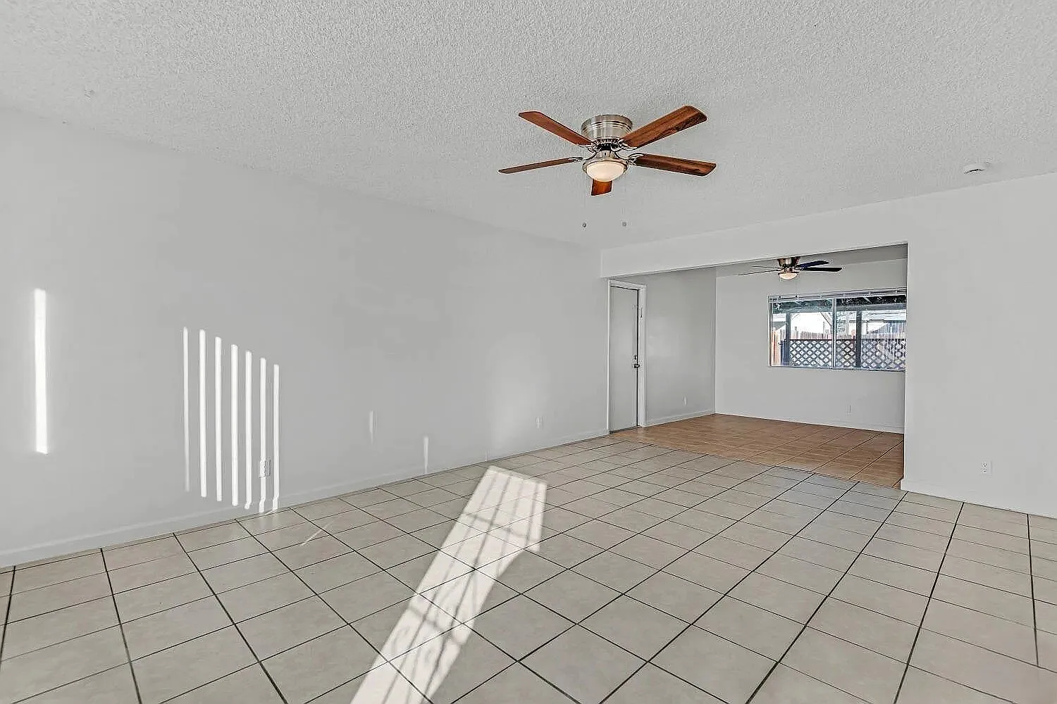 3 bed, 2.0 bath, 1200 sqft, $2,200 — Photo 4