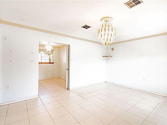 2nd image of 4642 Cardenas Dr
