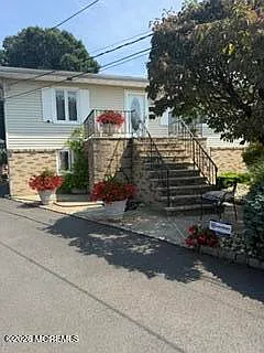 306 Myrtle St