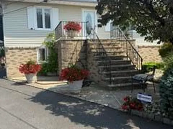 306 Myrtle St, Cliffwood, NJ 07721