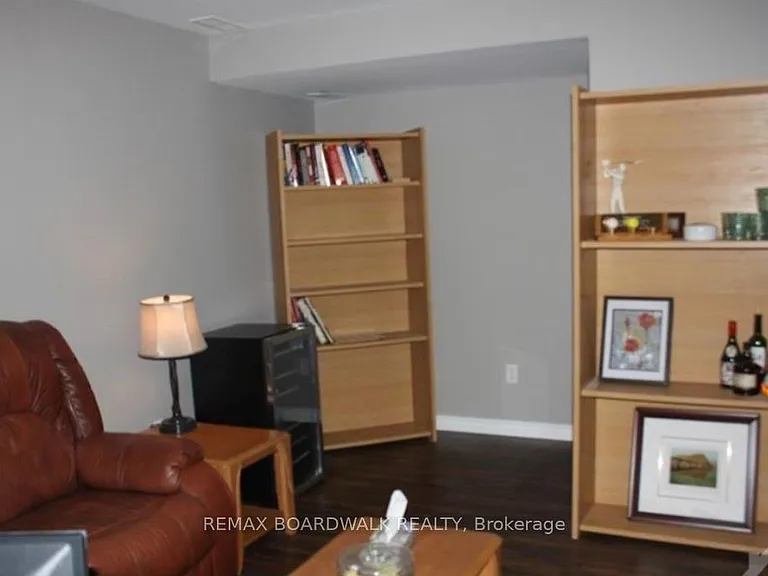 509 Lawler Cres — Photo 17