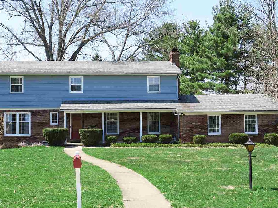 1st image of 918 S Meadowbrook Dr