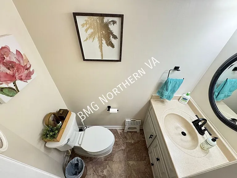 3821 Jocelyn Dr — Photo 12