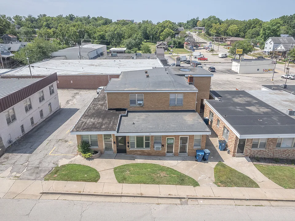 210 E Dunklin St #A2