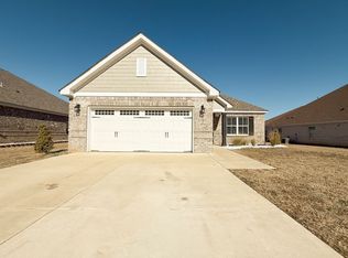 121 Quail Run Ave, Smiths Station, AL 36877