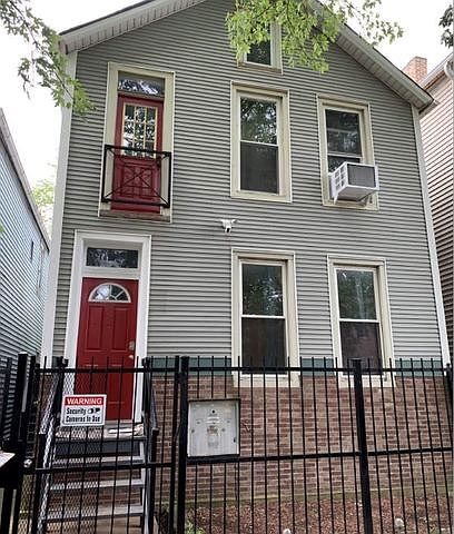 1st image of 1624 N Washtenaw Ave
