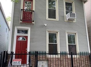 1624 N Washtenaw Ave, Chicago, IL 60647