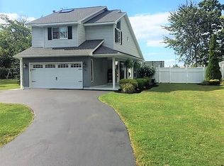 30 Beverly Dr, Angola, NY 14006
