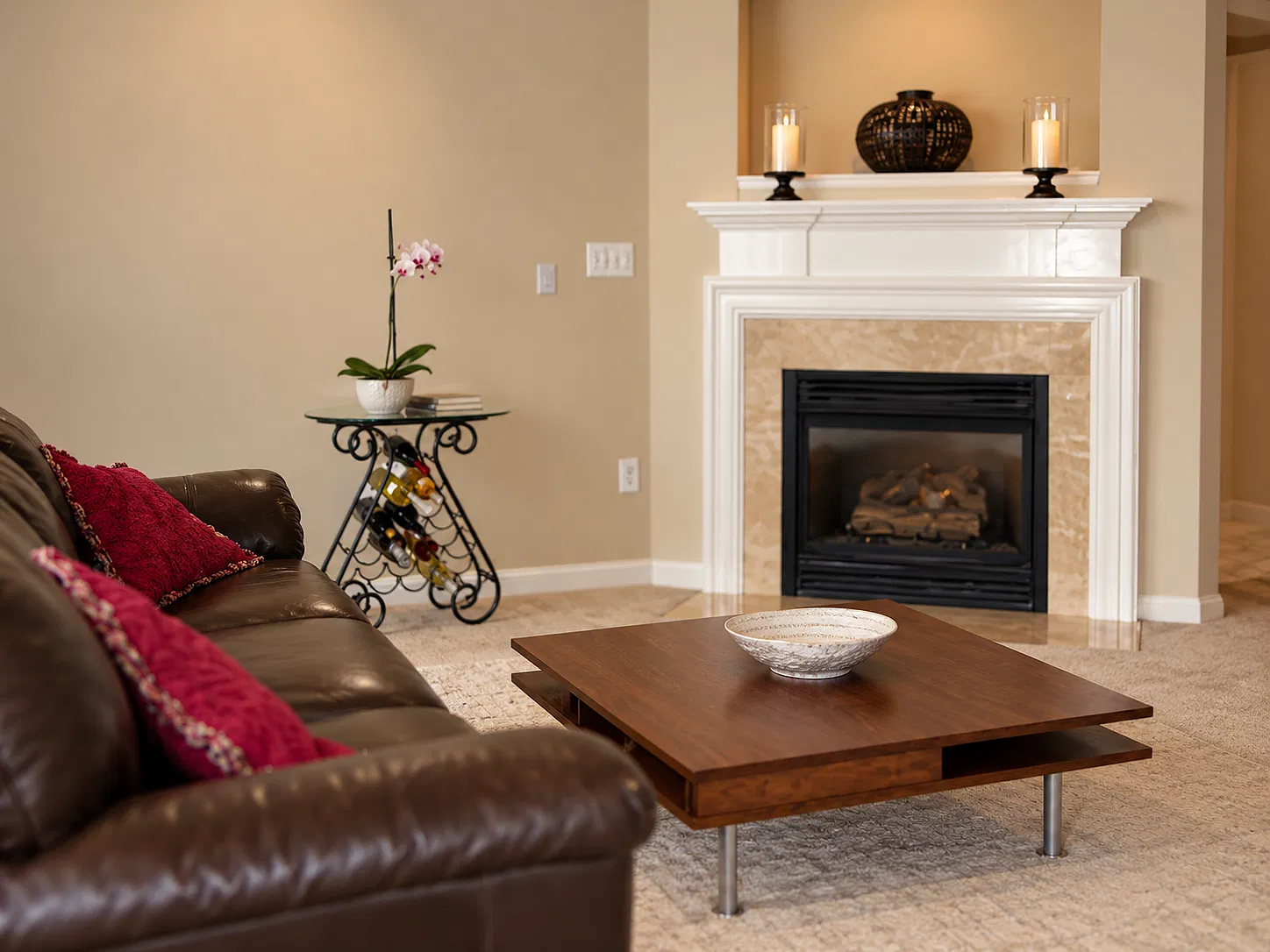 3 bed, 1900 sqft, $3,095 — Photo 2